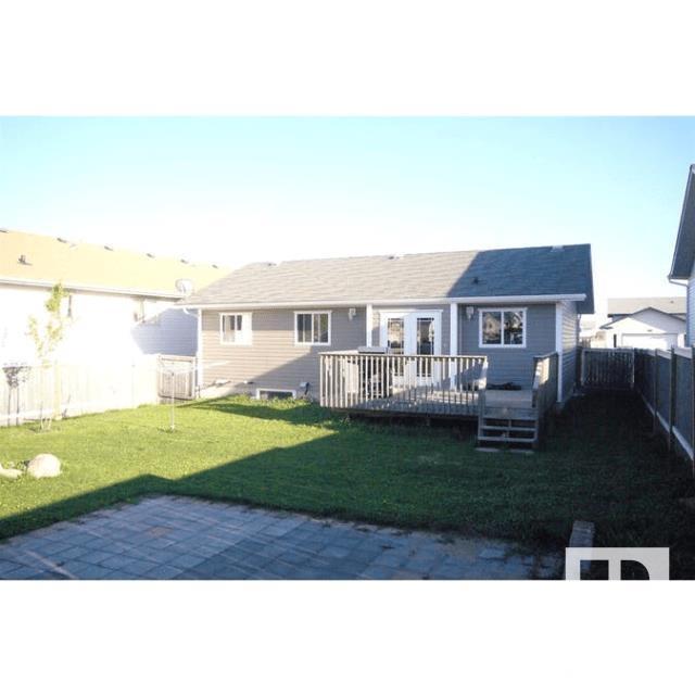 4704 64 Ave, House detached with 4 bedrooms, 2 bathrooms and null parking in Cold Lake AB | Image 2
