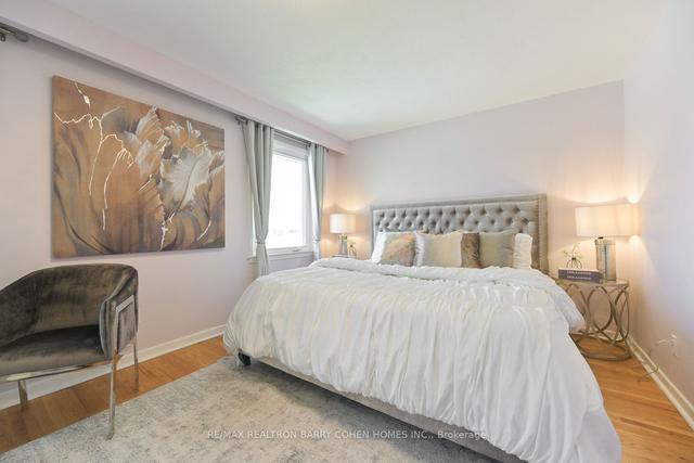 53 Gracey Blvd, House detached with 3 bedrooms, 2 bathrooms and 6 parking in Toronto ON | Image 15