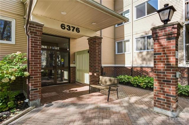 306 - 6376 Bilberry Drive, Condo with 1 bedrooms, 1 bathrooms and 1 parking in Ottawa ON | Image 2