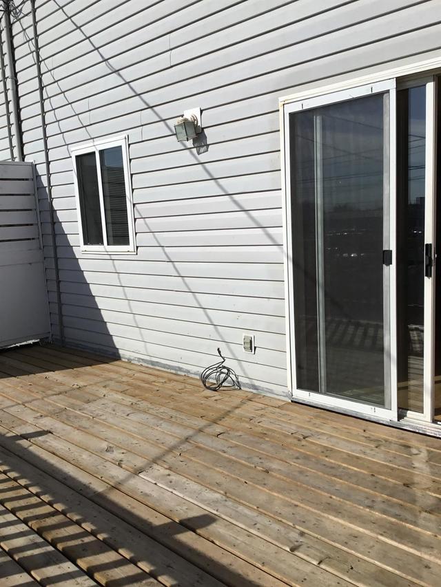 1305b Fleming Avenue, Home with 3 bedrooms, 1 bathrooms and 2 parking in Penhold AB | Image 7