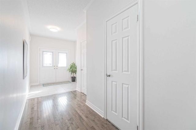 1053 Job Cres, House semidetached with 4 bedrooms, 3 bathrooms and 2 parking in Milton ON | Image 29