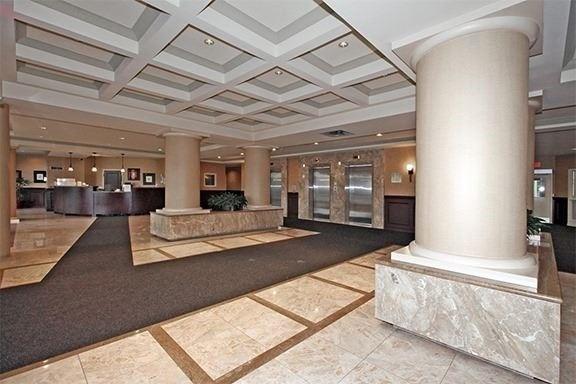 410 - 7 Townsgate Dr, Condo with 2 bedrooms, 2 bathrooms and 1 parking in Vaughan ON | Image 17
