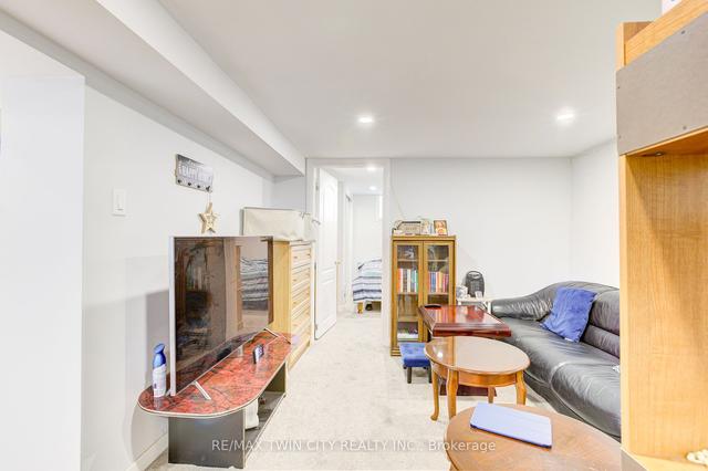 69 Maywood Rd, House detached with 2 bedrooms, 2 bathrooms and 6 parking in Kitchener ON | Image 14