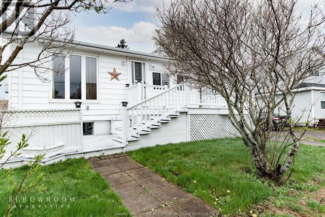 20 Gary, House detached with 2 bedrooms, 2 bathrooms and null parking in Shediac P NB | Image 4
