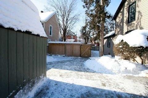47 Nelson St W, House detached with 3 bedrooms, 2 bathrooms and 4 parking in Brampton ON | Image 3