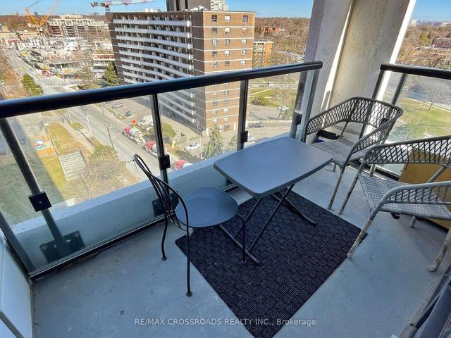 1035 - 5 Mabelle Ave, Condo with 2 bedrooms, 2 bathrooms and 1 parking in Toronto ON | Image 17