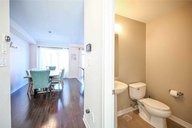 10 - 215 Dundas St E, Townhouse with 3 bedrooms, 3 bathrooms and 4 parking in Hamilton ON | Image 24