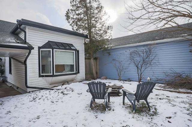 6293 Culp St, House detached with 3 bedrooms, 2 bathrooms and 4 parking in Niagara Falls ON | Image 11