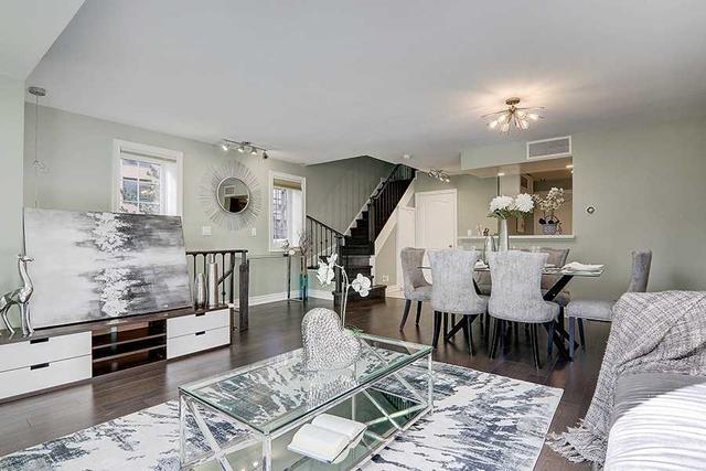 1700 - 28 Sommerset Way, Townhouse with 3 bedrooms, 3 bathrooms and 2 parking in Toronto ON | Image 18