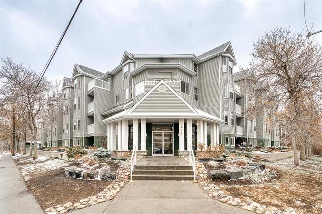 116 - 2204 1 Street Sw, Condo with 2 bedrooms, 1 bathrooms and 1 parking in Calgary AB | Image 1