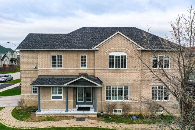 3228 Camberwell Dr, House detached with 4 bedrooms, 3 bathrooms and 6 parking in Mississauga ON | Image 1