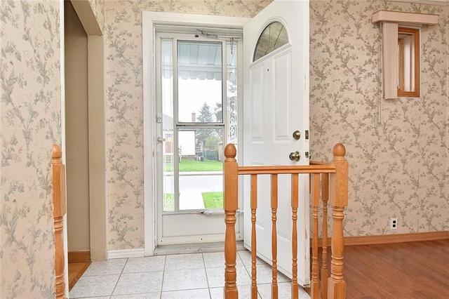 164 East 25th Street, House detached with 2 bedrooms, 2 bathrooms and 2 parking in Hamilton ON | Image 4
