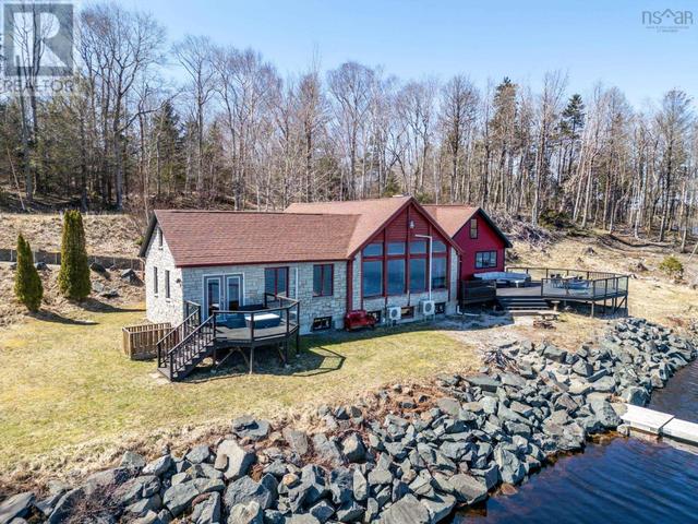 100 Chemin A Moise Road, House detached with 4 bedrooms, 2 bathrooms and null parking in Clare NS | Image 3