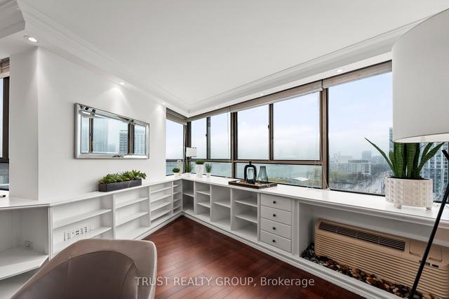 1201/02 - 270 Queens Quay W, Condo with 2 bedrooms, 2 bathrooms and 1 parking in Toronto ON | Image 34