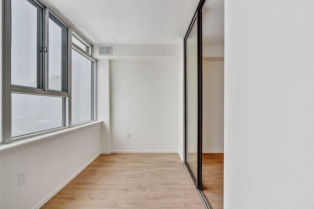 1115 - 45 Carlton St, Condo with 2 bedrooms, 2 bathrooms and 1 parking in Toronto ON | Image 16