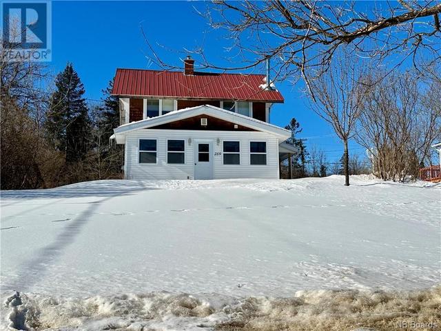 259 Main Street, House detached with 5 bedrooms, 2 bathrooms and null parking in Plaster Rock NB | Image 6