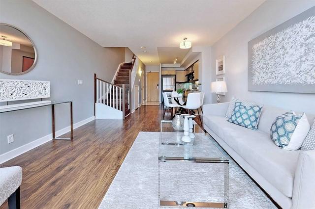 lph08 - 36 Blue Jays Way, Condo with 2 bedrooms, 2 bathrooms and 0 parking in Toronto ON | Image 6
