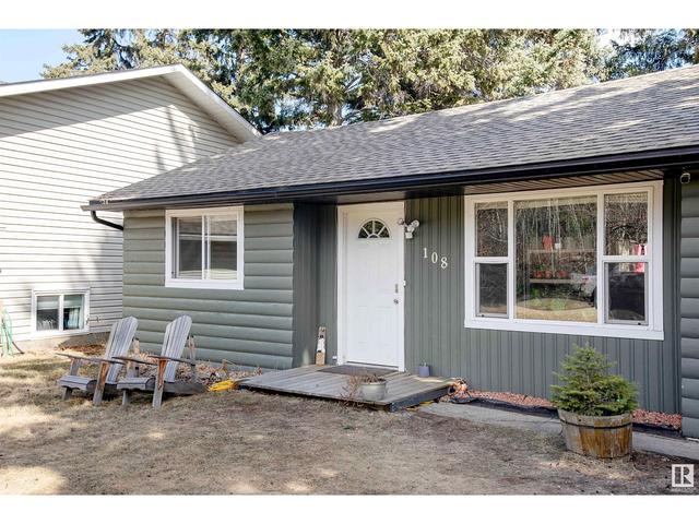 108 23 St, House detached with 2 bedrooms, 1 bathrooms and null parking in Cold Lake AB | Image 2
