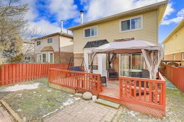 6 Aron Dr, House detached with 4 bedrooms, 4 bathrooms and 2 parking in Brampton ON | Image 17
