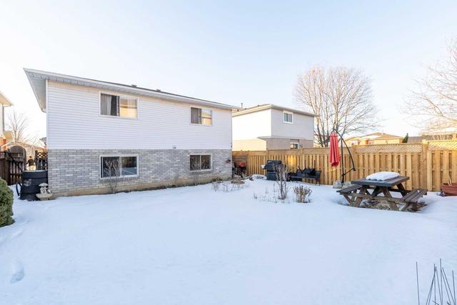 616 Acadia Dr, House detached with 3 bedrooms, 2 bathrooms and 3 parking in Hamilton ON | Image 29