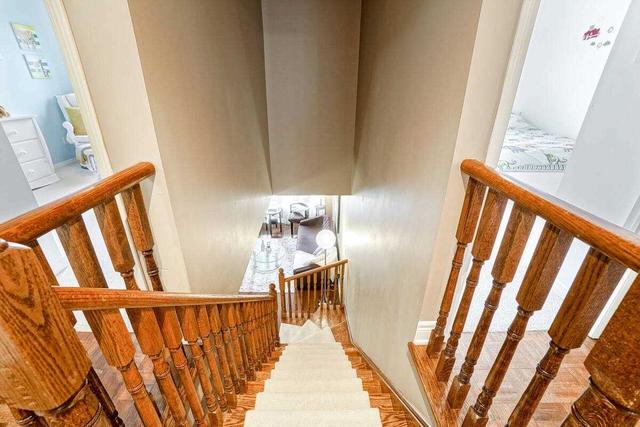 3851 Barley Tr, House semidetached with 4 bedrooms, 4 bathrooms and 3 parking in Mississauga ON | Image 14