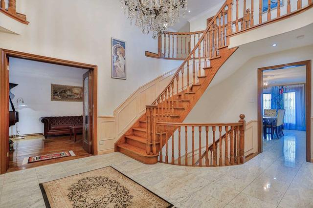 51 Dorwood Crt, House detached with 4 bedrooms, 4 bathrooms and 11 parking in Vaughan ON | Image 37