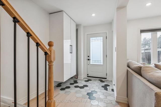 177 Avenue Rd, House attached with 3 bedrooms, 2 bathrooms and 5 parking in Richmond Hill ON | Image 32