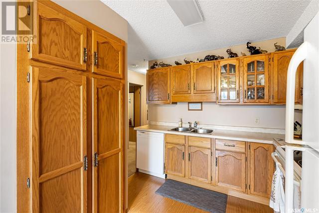 106 - 42 27th Street E, Condo with 2 bedrooms, 1 bathrooms and null parking in Prince Albert SK | Image 13