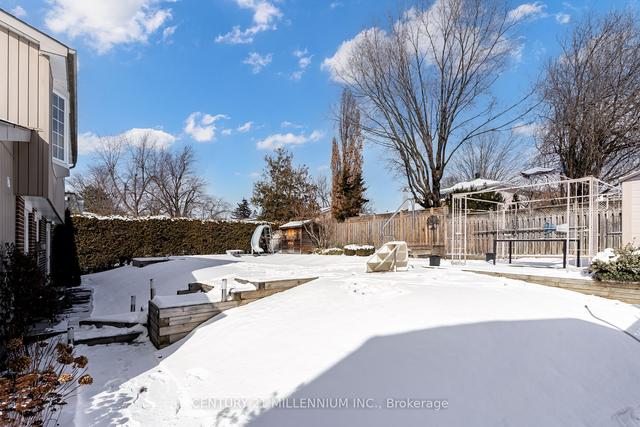 32 Ridgehill Dr, House detached with 4 bedrooms, 3 bathrooms and 5 parking in Brampton ON | Image 26