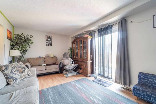 216 - 100 Brownleigh Ave, Townhouse with 3 bedrooms, 1 bathrooms and 1 parking in Welland ON | Image 2