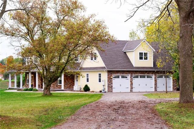 2465 Jerseyville Rd W, House detached with 4 bedrooms, 3 bathrooms and 13 parking in Hamilton ON | Image 12