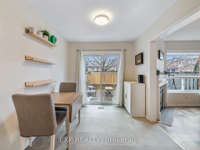 90 Huntingwood Ave, House attached with 3 bedrooms, 3 bathrooms and 3 parking in Hamilton ON | Image 4