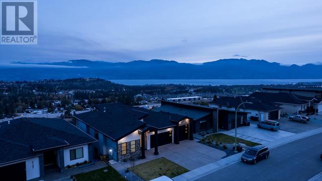 2141 Ensign Quay, House detached with 7 bedrooms, 5 bathrooms and 5 parking in West Kelowna BC | Image 37