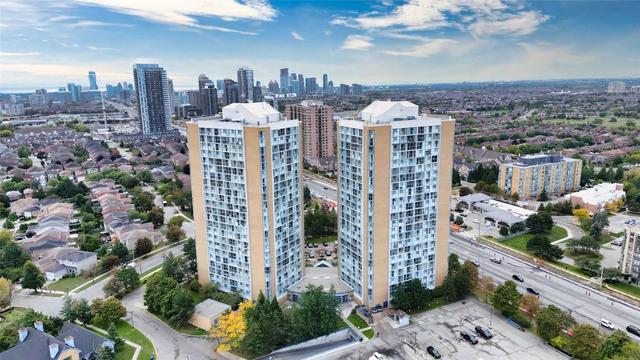1002 - 25 Trailwood Dr, Condo with 2 bedrooms, 2 bathrooms and 1 parking in Mississauga ON | Card Image