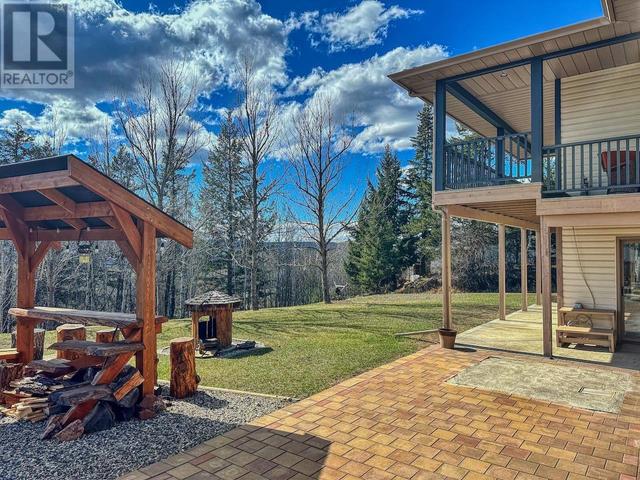 2952 Prospector Road, House detached with 4 bedrooms, 3 bathrooms and null parking in Cariboo F BC | Image 29