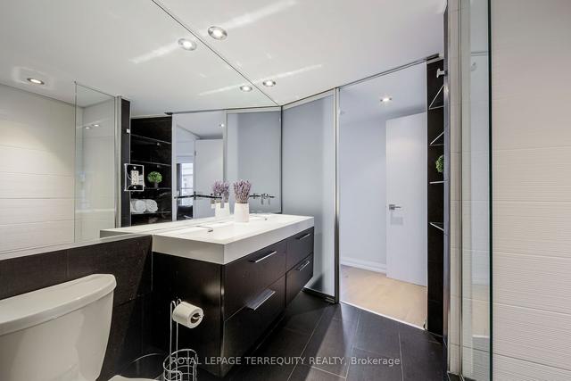 307 - 3 Mcalpine St, Condo with 1 bedrooms, 2 bathrooms and 1 parking in Toronto ON | Image 19