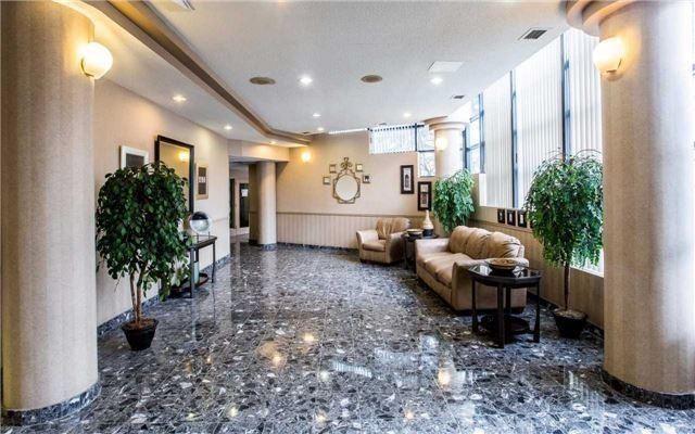 811 - 35 Trailwood Dr, Condo with 2 bedrooms, 2 bathrooms and 1 parking in Mississauga ON | Image 8
