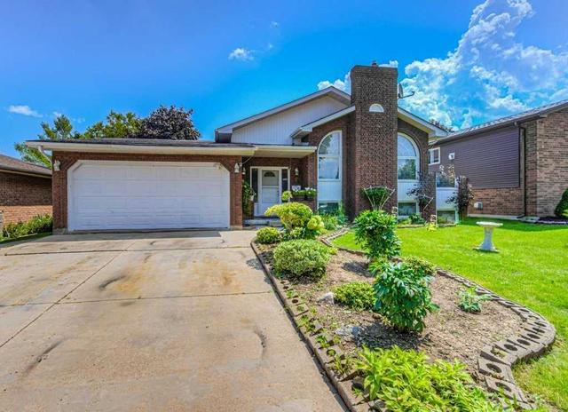 8 Kiev Blvd, House detached with 3 bedrooms, 2 bathrooms and 6 parking in Brantford ON | Image 1