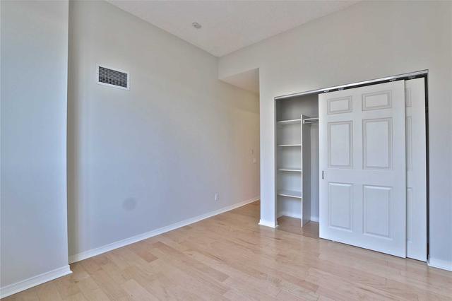 615 - 455 Rosewell Ave, Condo with 2 bedrooms, 2 bathrooms and 2 parking in Toronto ON | Image 3