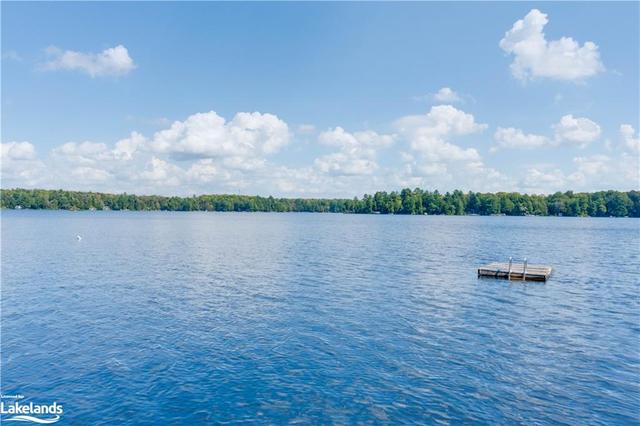 1181 Lakeshore Drive N, House detached with 4 bedrooms, 1 bathrooms and 5 parking in Bracebridge ON | Image 5
