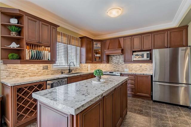2198 Minsky Pl, House detached with 4 bedrooms, 5 bathrooms and 4 parking in Oshawa ON | Image 6