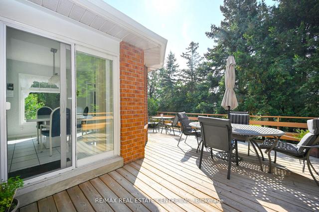 1388 Will Scarlett Dr, House detached with 4 bedrooms, 3 bathrooms and 4 parking in Oakville ON | Image 33