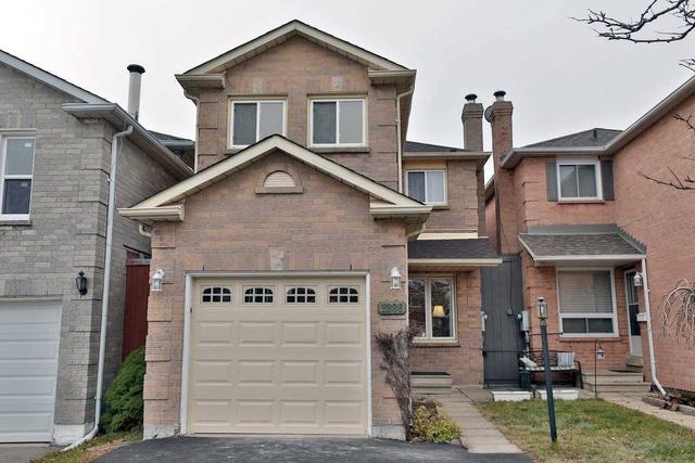 1286 Valerie Cres, House attached with 3 bedrooms, 3 bathrooms and 3 parking in Oakville ON | Card Image