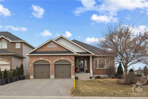 1 Stonehaven Way, Arnprior, ON, K7S0A5 | Card Image