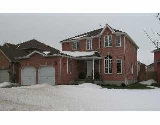 80 Grace Cres, House detached with 4 bedrooms, 3 bathrooms and null parking in Barrie ON | Image 1