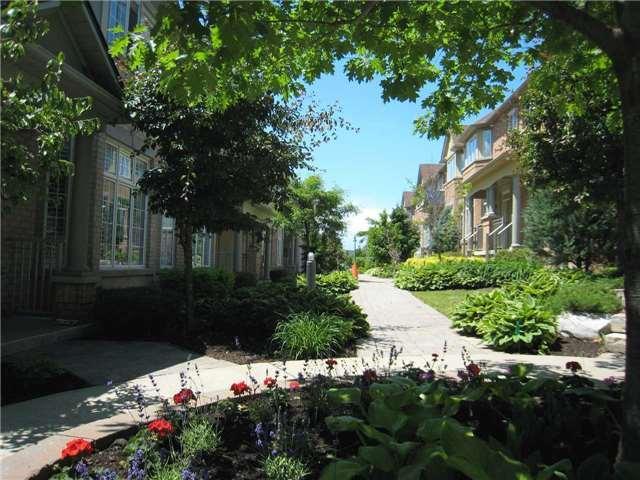 71 Legends Way, Townhouse with 3 bedrooms, 3 bathrooms and 2 parking in Markham ON | Image 8