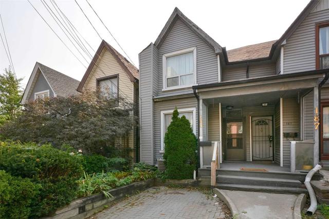 189 Soudan Ave, House semidetached with 3 bedrooms, 2 bathrooms and 1 parking in Toronto ON | Image 1