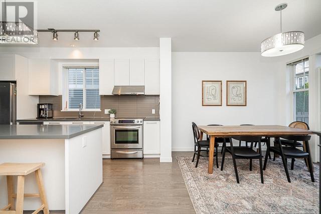 18 - 3461 Princeton Avenue, House attached with 3 bedrooms, 3 bathrooms and 2 parking in Coquitlam BC | Image 5