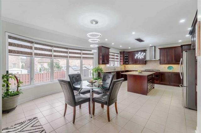 19 Sagebrook Rd, House detached with 5 bedrooms, 9 bathrooms and 6 parking in Brampton ON | Image 3