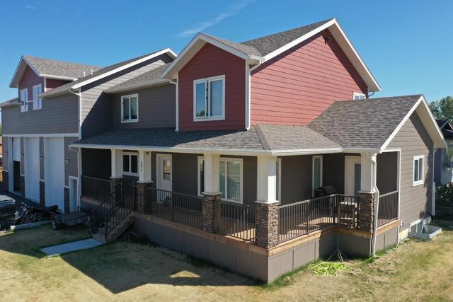 203 1 Street Ne, House detached with 9 bedrooms, 5 bathrooms and 7 parking in Lethbridge County AB | Image 11